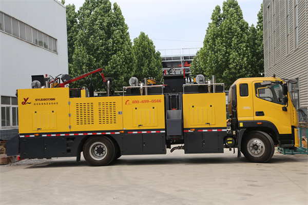 路面綜合養護車